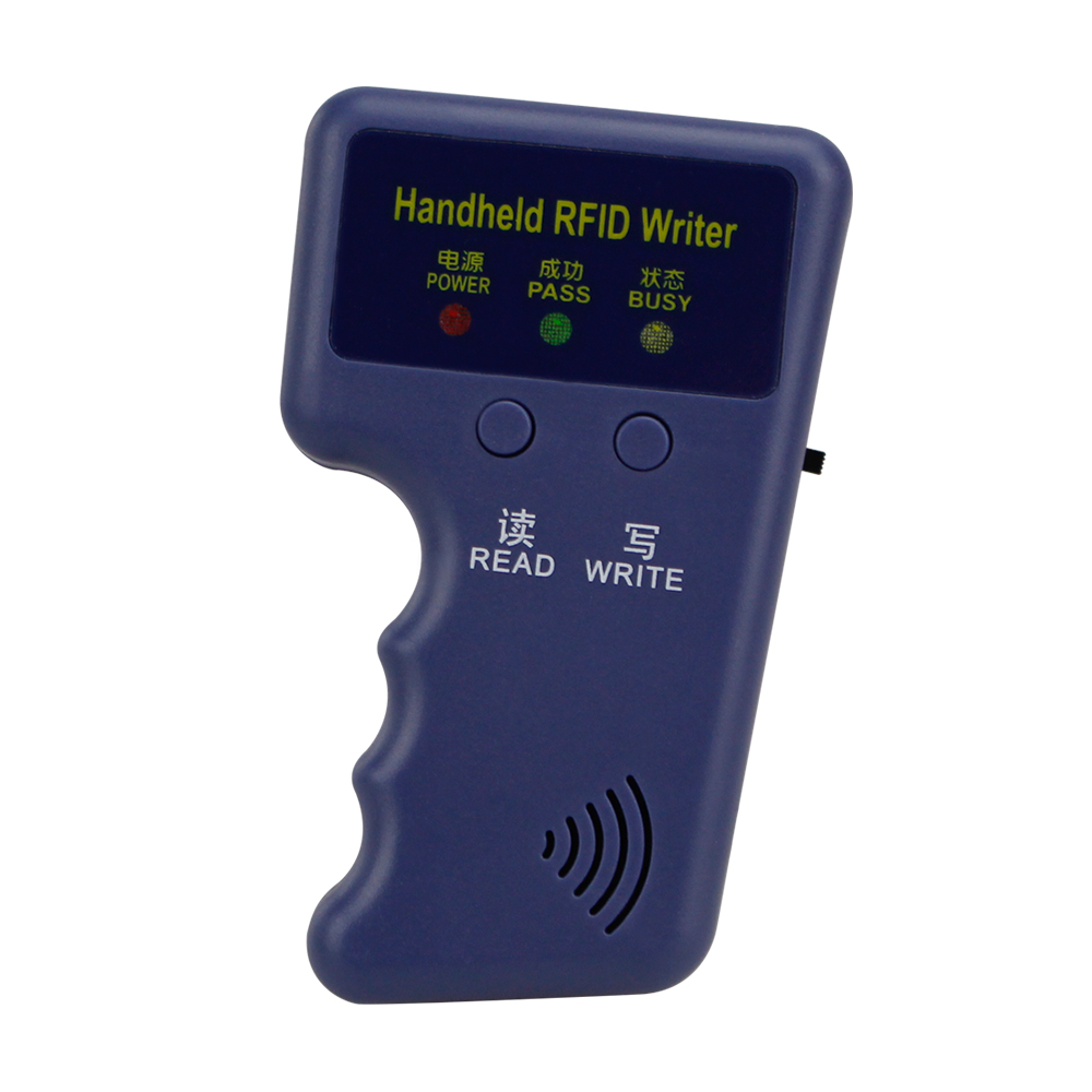 Handheld RFID copier